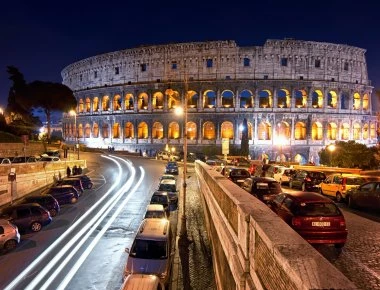 Ξεκίνησαν οι «ψυχολογικές επιχειρήσεις» - Fitch: «Η ιταλική κυβέρνηση δεν θα επιβιώσει»